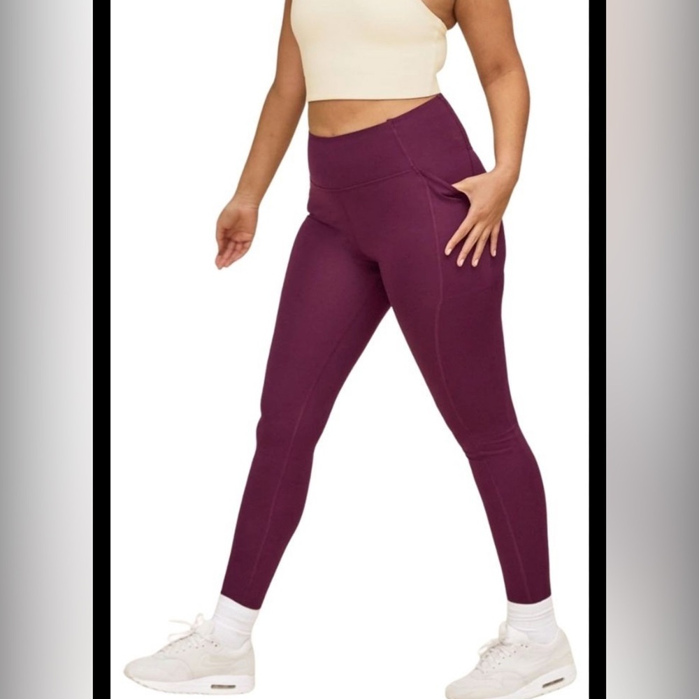 Girlfriend Collective Compressive High-Rise Pocket Legging
Extra small